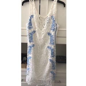 NWT Lace Dress from Francesca’s. Buttons Brand